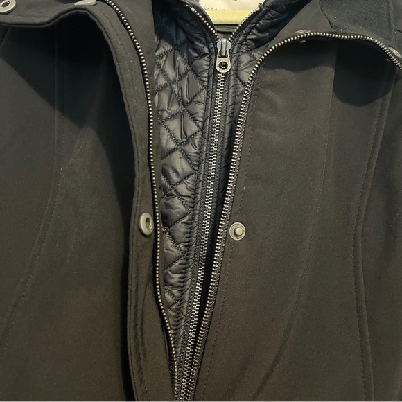 Tommy Hilfiger women’s belted trench coat - Picture 2 of 6